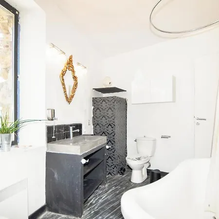 2 Bedroom Gorgeous In Des Corbier Villeseque-des-Corbieres